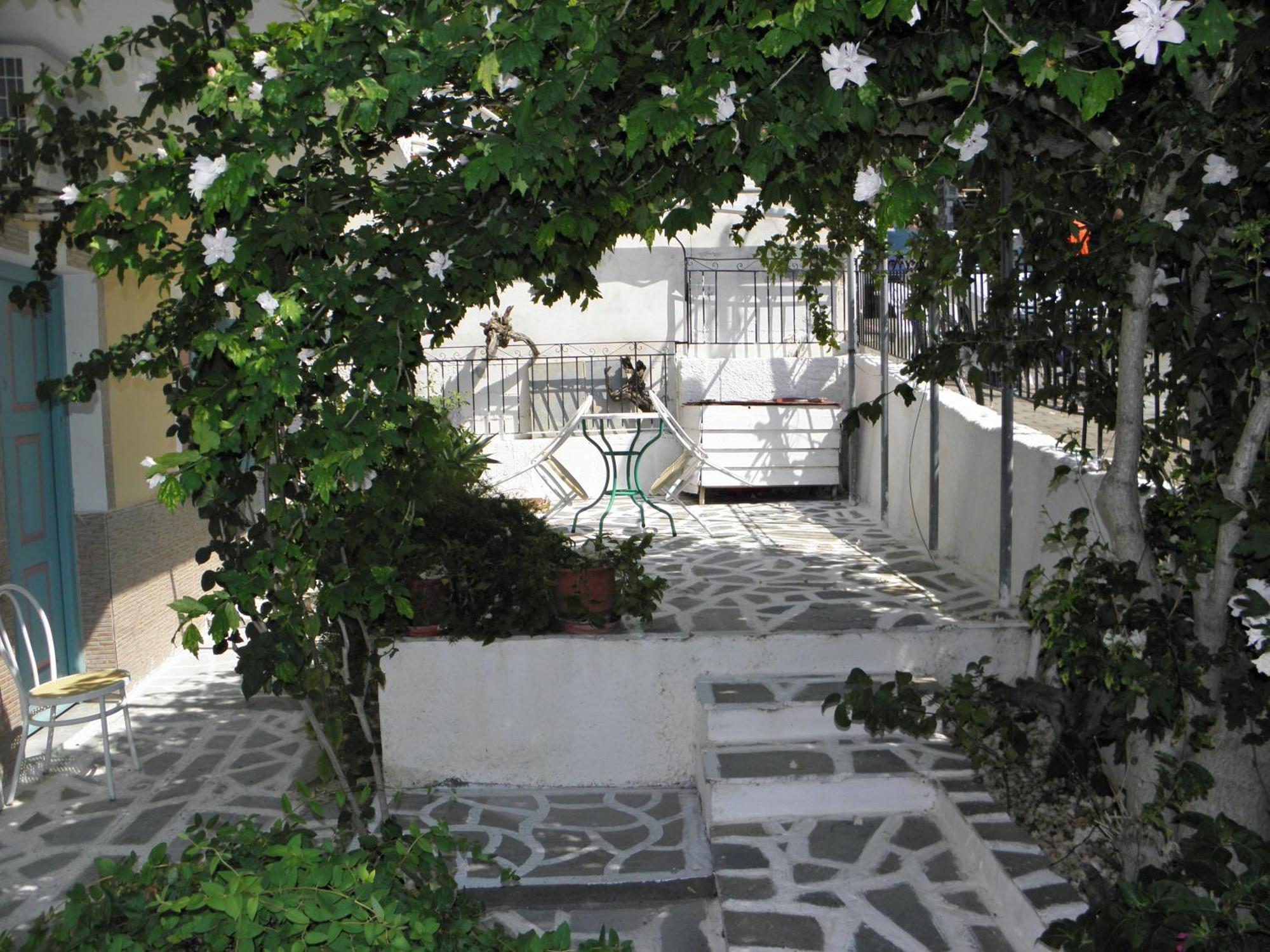 Katerina'S Apartment Plomari Bagian luar foto